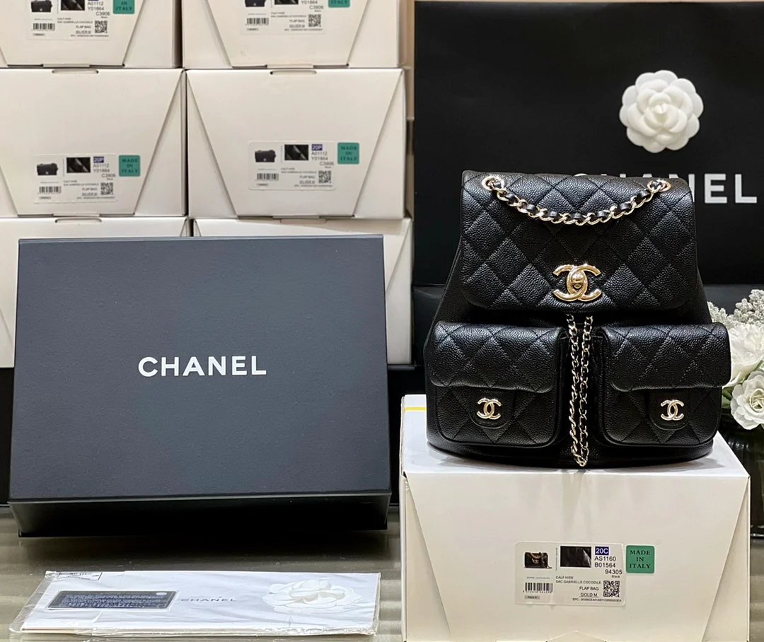 Коллекция Chanel Весна/Лето 2023 - Duma - Рюкзак из зернистой кожи - Черный