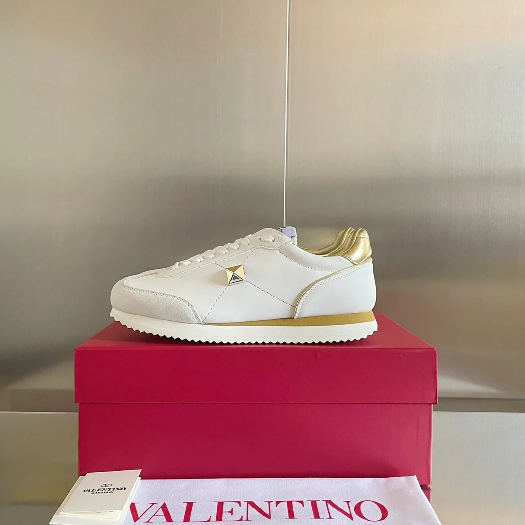 Спортивные повседневные туфли Valentino с заклепками - для пар - с золотой отделкой