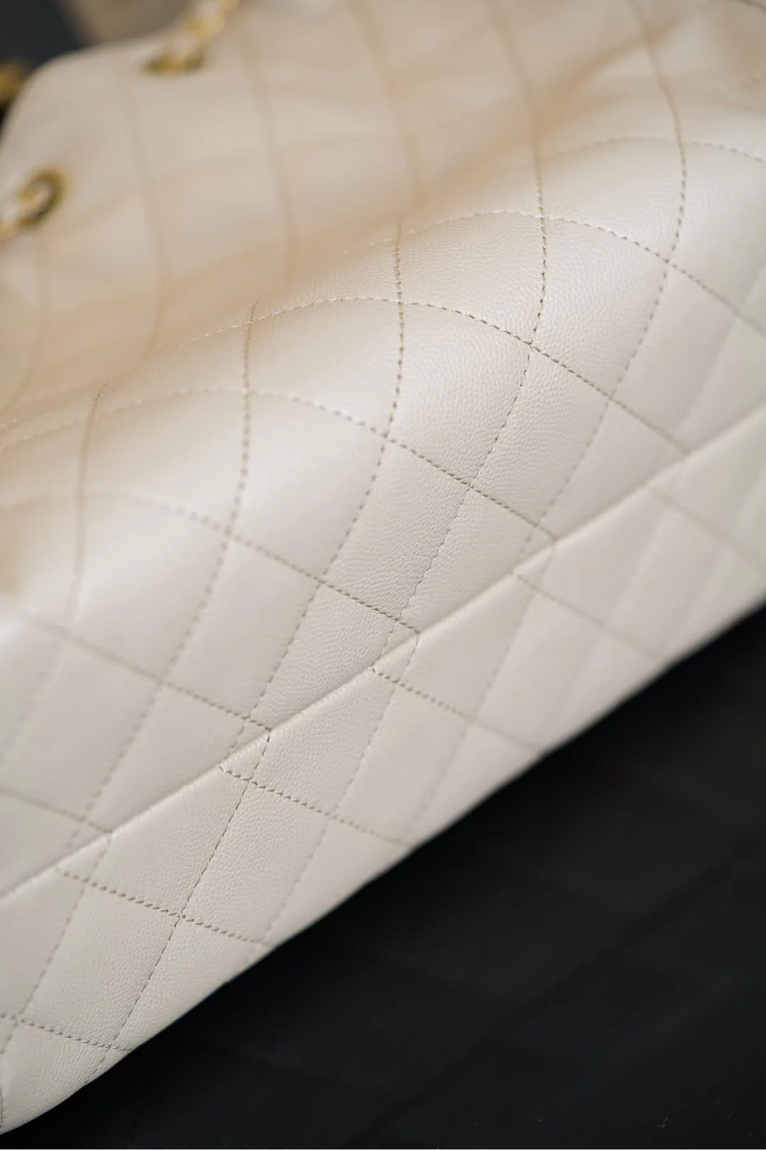 Сумка Chanel 25s 25bag Caviar Drawstring Hobo Small - Off-white