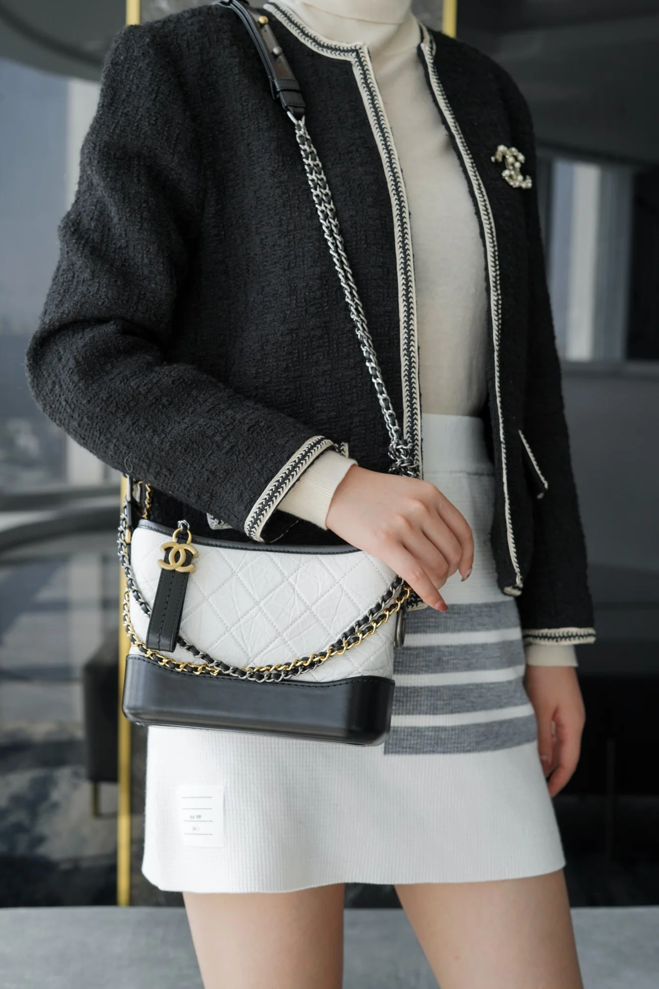 Сумка-хобо Chanel - белая, маленькая, 20 см