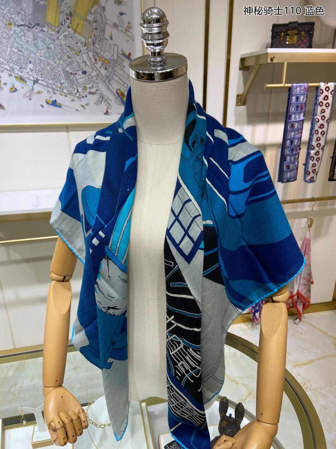 Шарф Hermes ?Таинственный рыцарь? — 110 см — 70% кашемир — 30% шелк