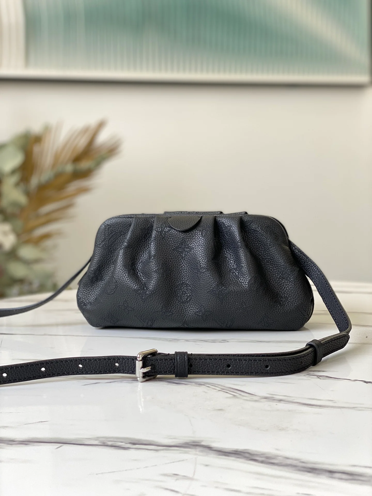 lv-m80093-scala-mini handbag