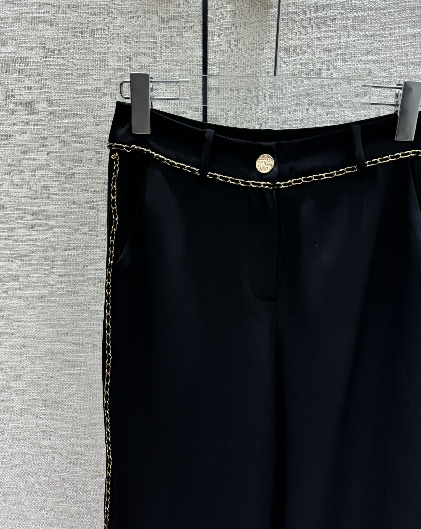 Брюки прямого кроя от Chanel 2403 Chain - 1 шт.
