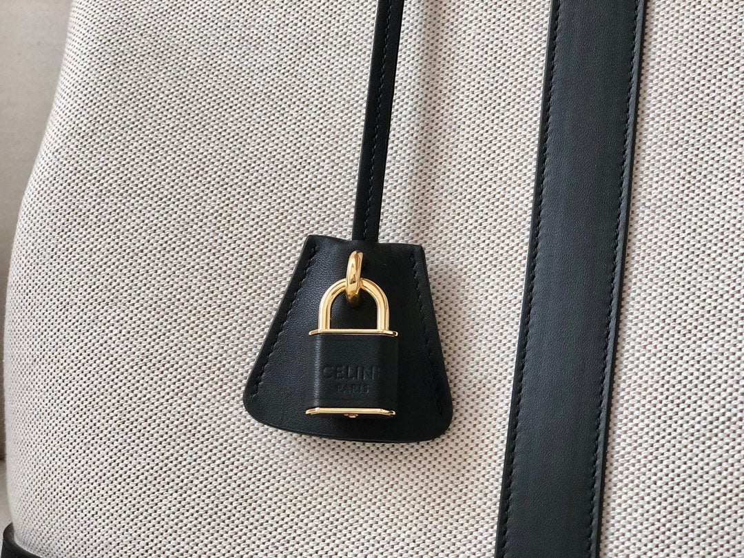 Средняя сумка Cabas de France из черной ткани.