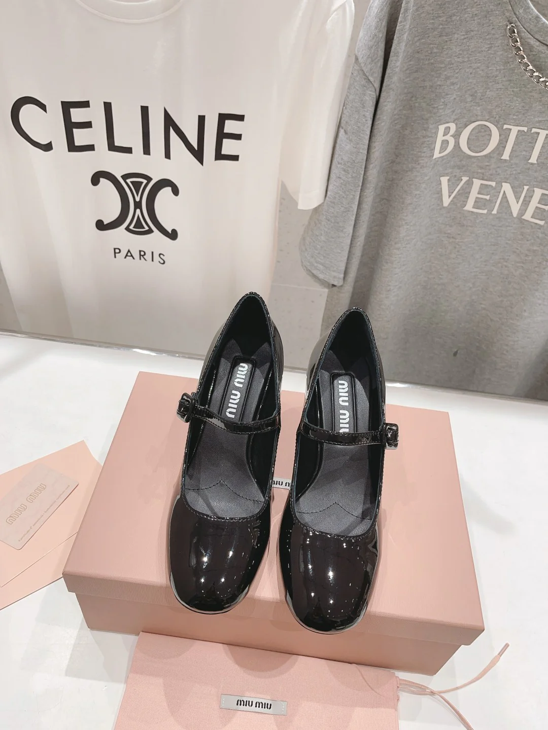 Коллекция Miu Miu 2023 года с подиума - Туфли ?Принцесса Мэри Джейн? - Черные