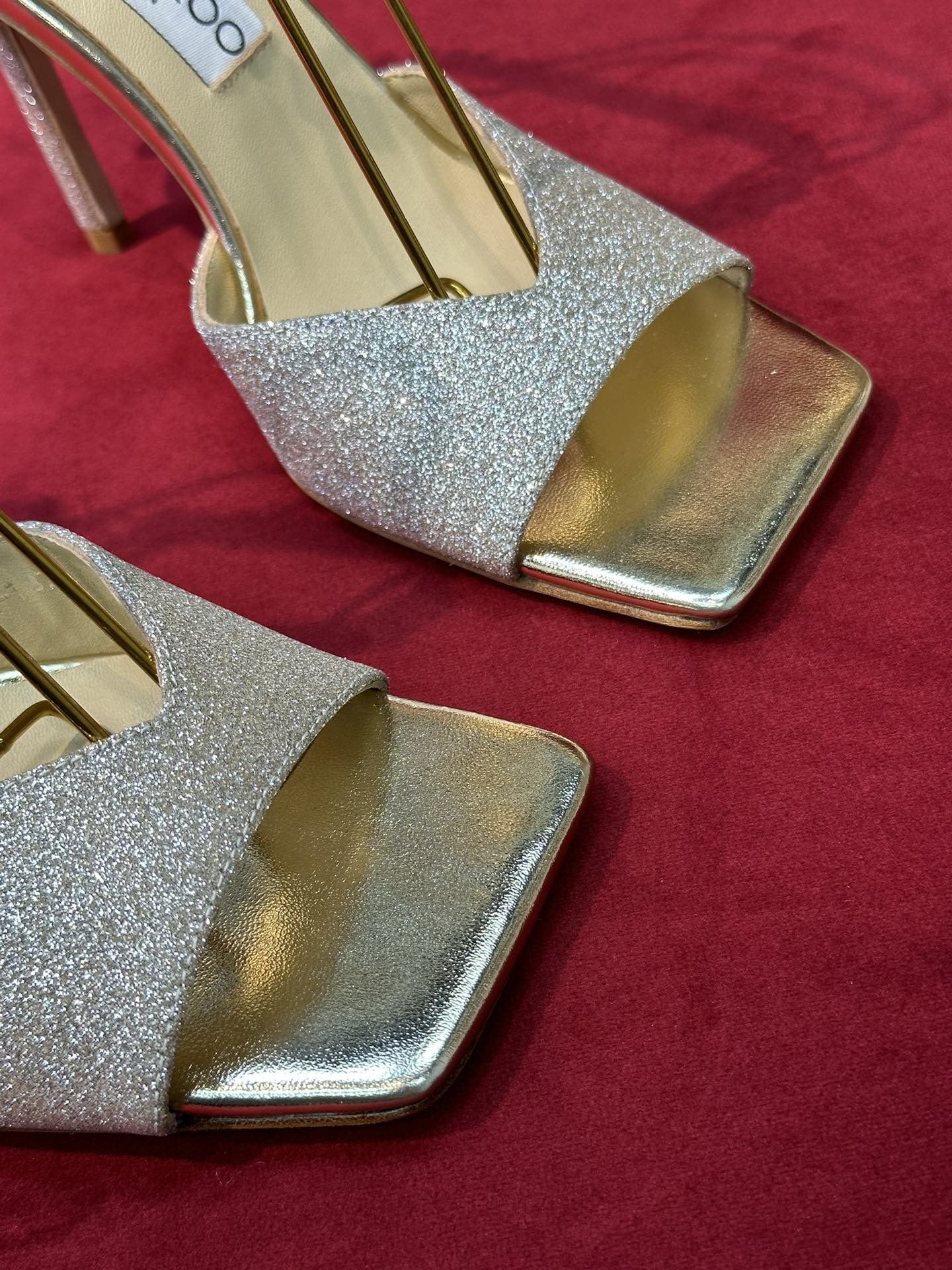 Jimmy - Новинка сезона весна/лето 2023 - Босоножки на высоком каблуке с открытым носком - Серебристые