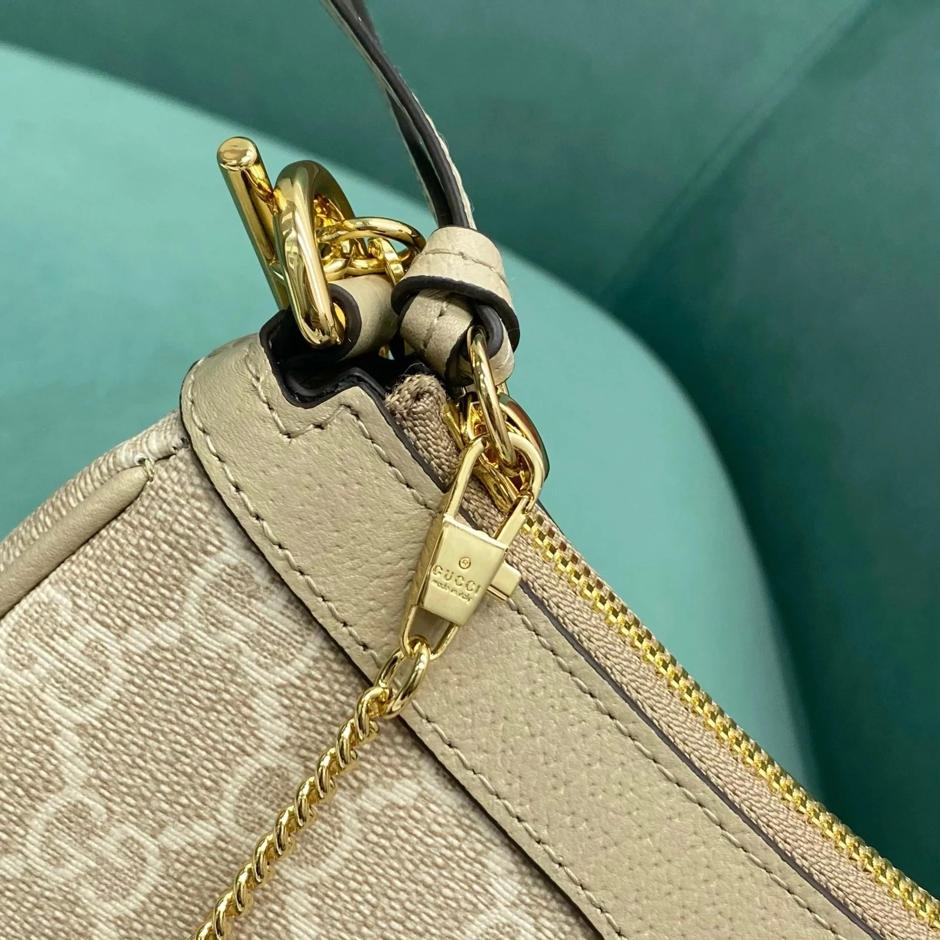 Сумка Gucci Ophidia Strawberry через плечо - Off White