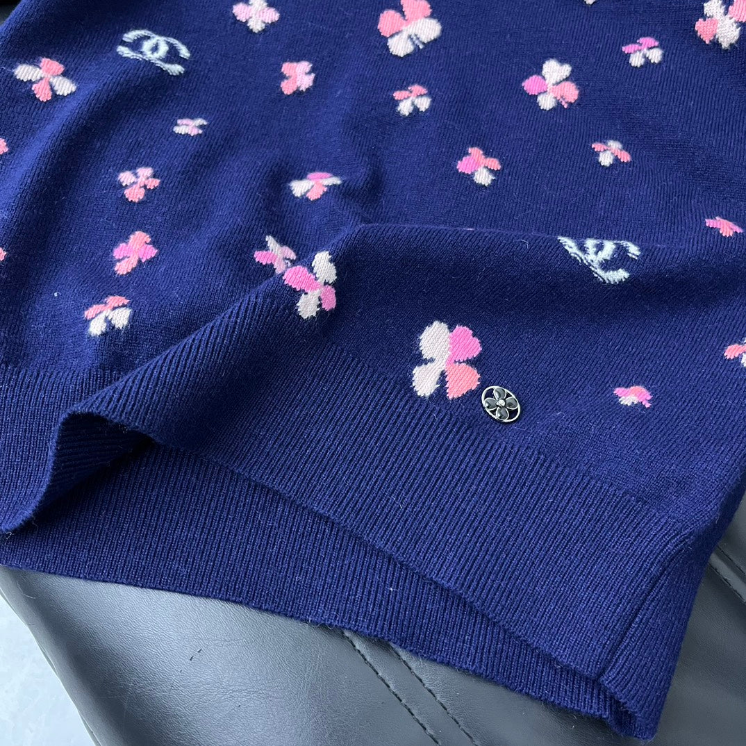 Топ Chanel 2403 из жаккардовой вязки с короткими рукавами - синий