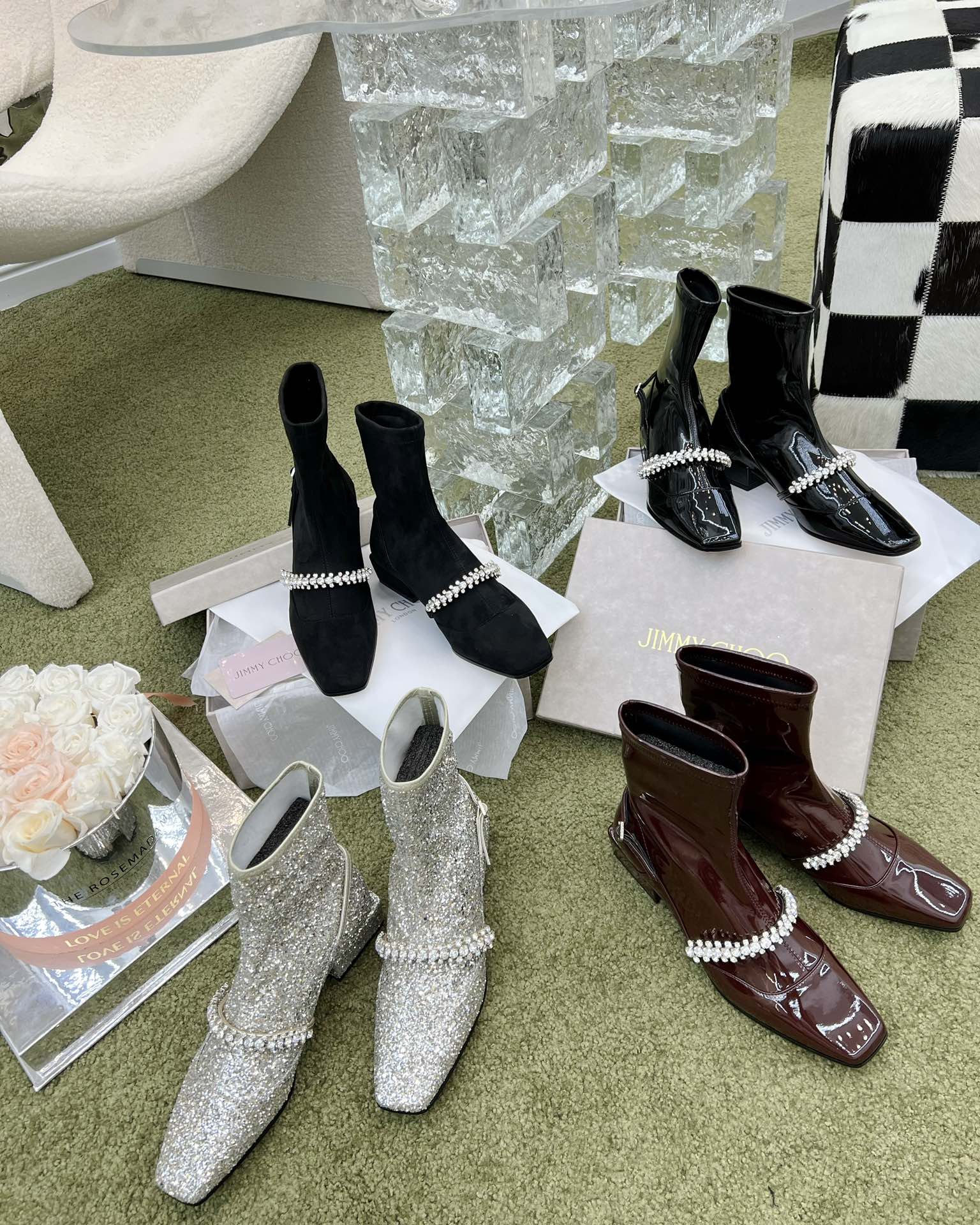 Jimmy - Новинка сезона весна/лето 2022 - Ботильоны на резинке со стразами