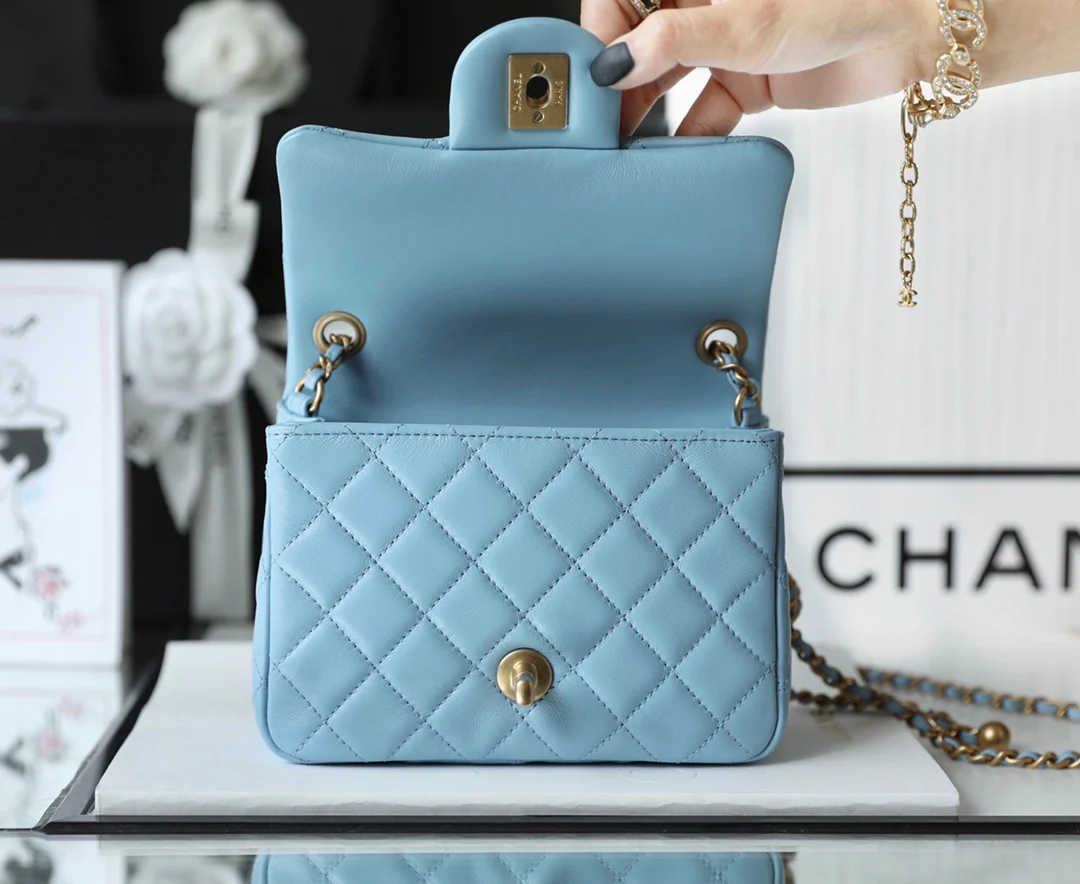 Chanel - Сумка-клатч 