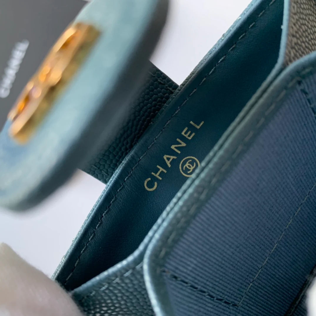 Chanel 多隔层风琴卡包