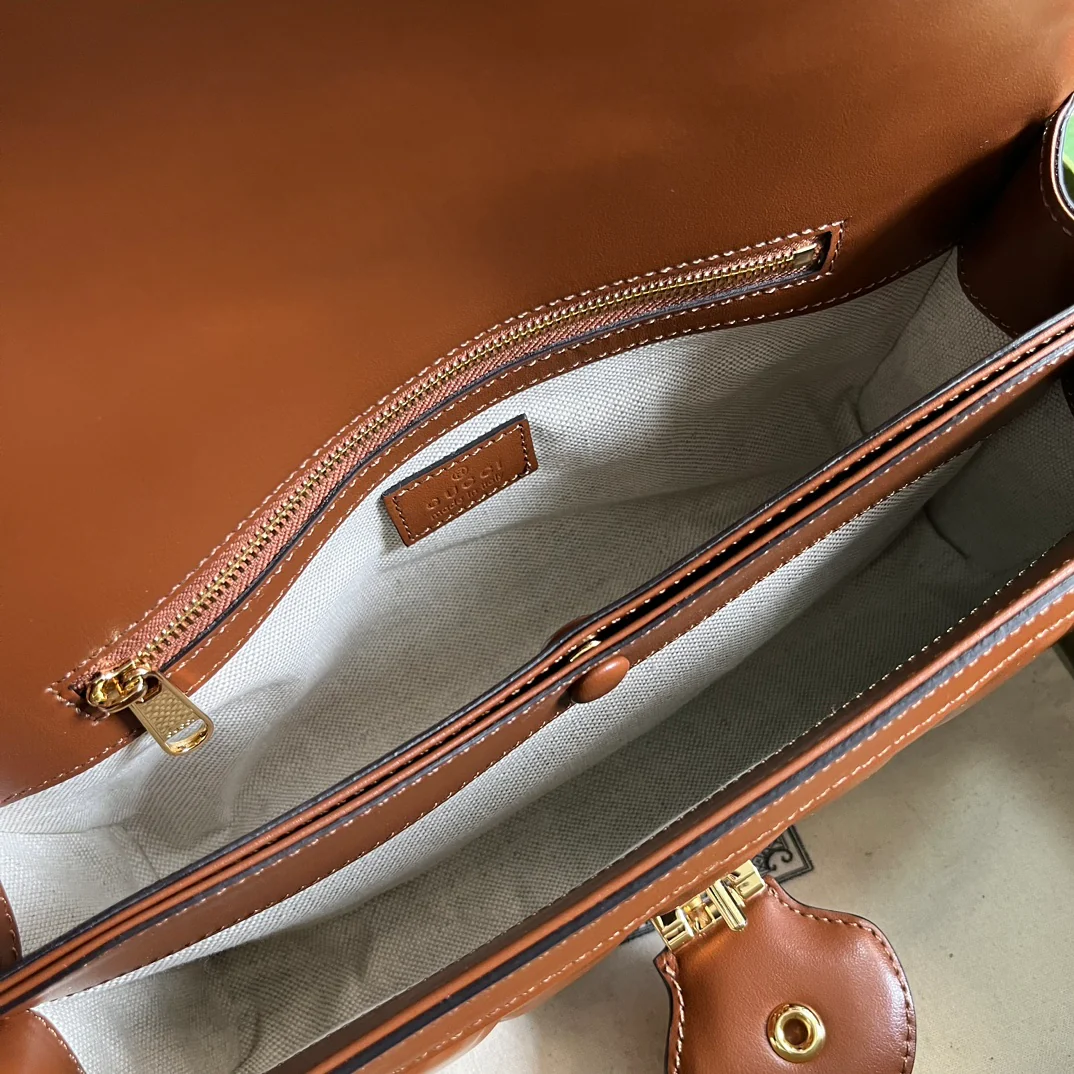 Маленькая кожаная сумочка Gucci-Matelasse - 3