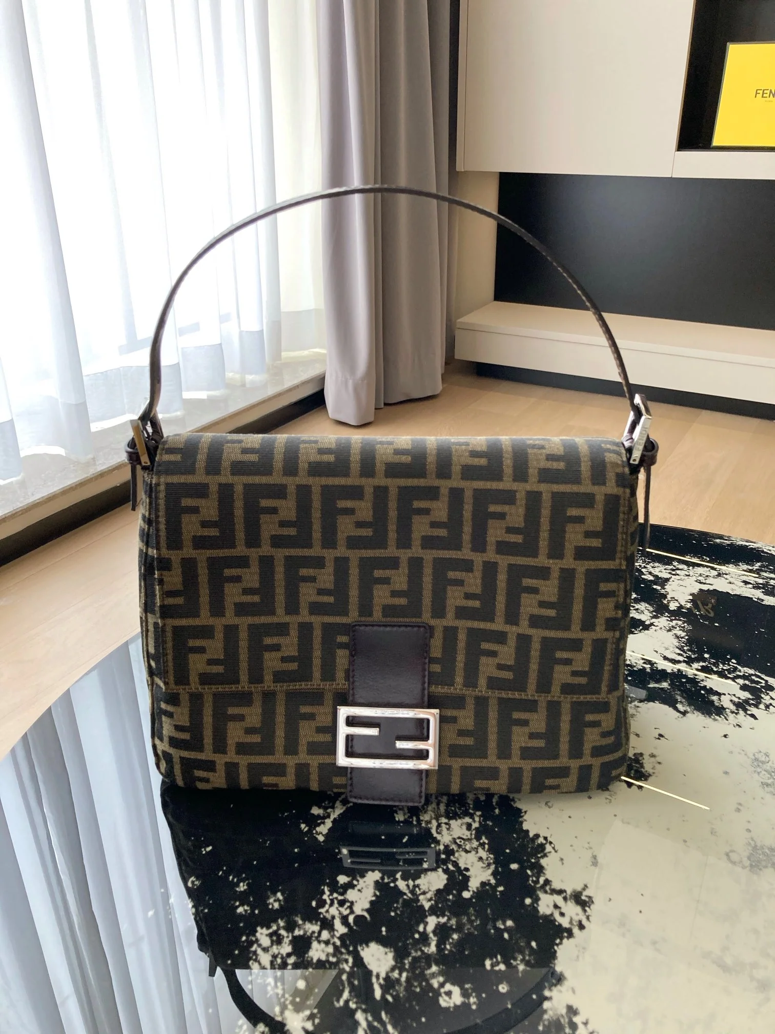 Багет Fendi, багет, багет