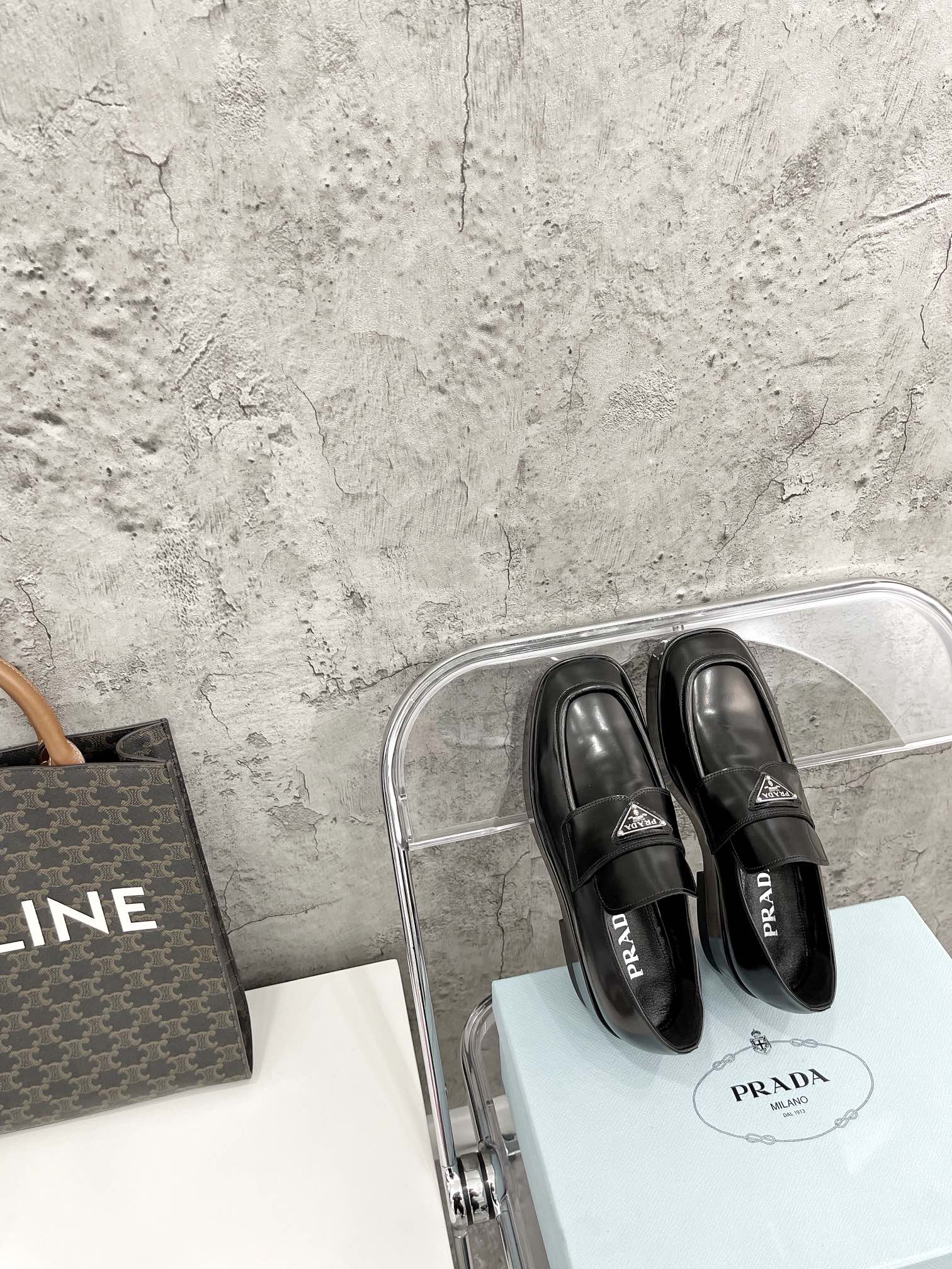 Туфли Prada - с квадратным носком - лоферы на платформе - черные