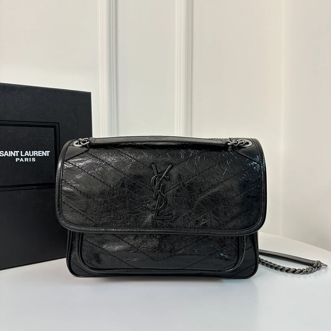 YSL Niki Baby 28 см, кожаная цепочка, черная, античное серебро