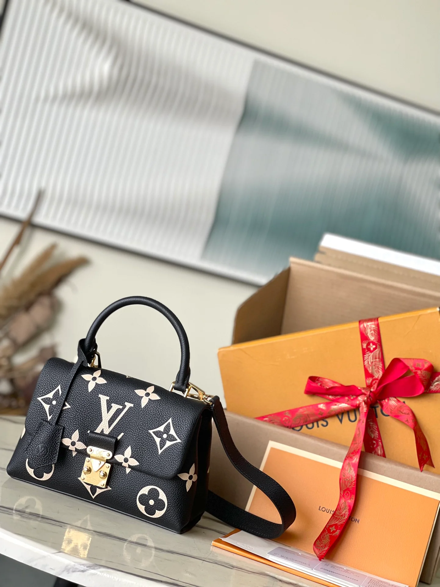 m45978-LV-madeleine-bb-handbag/crossbody bag-black printed