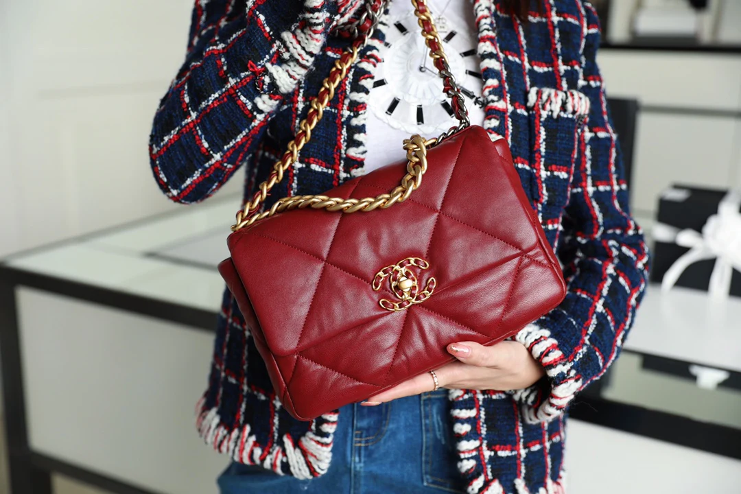 Сумка Chanel 19 - Маленькая, цвет 