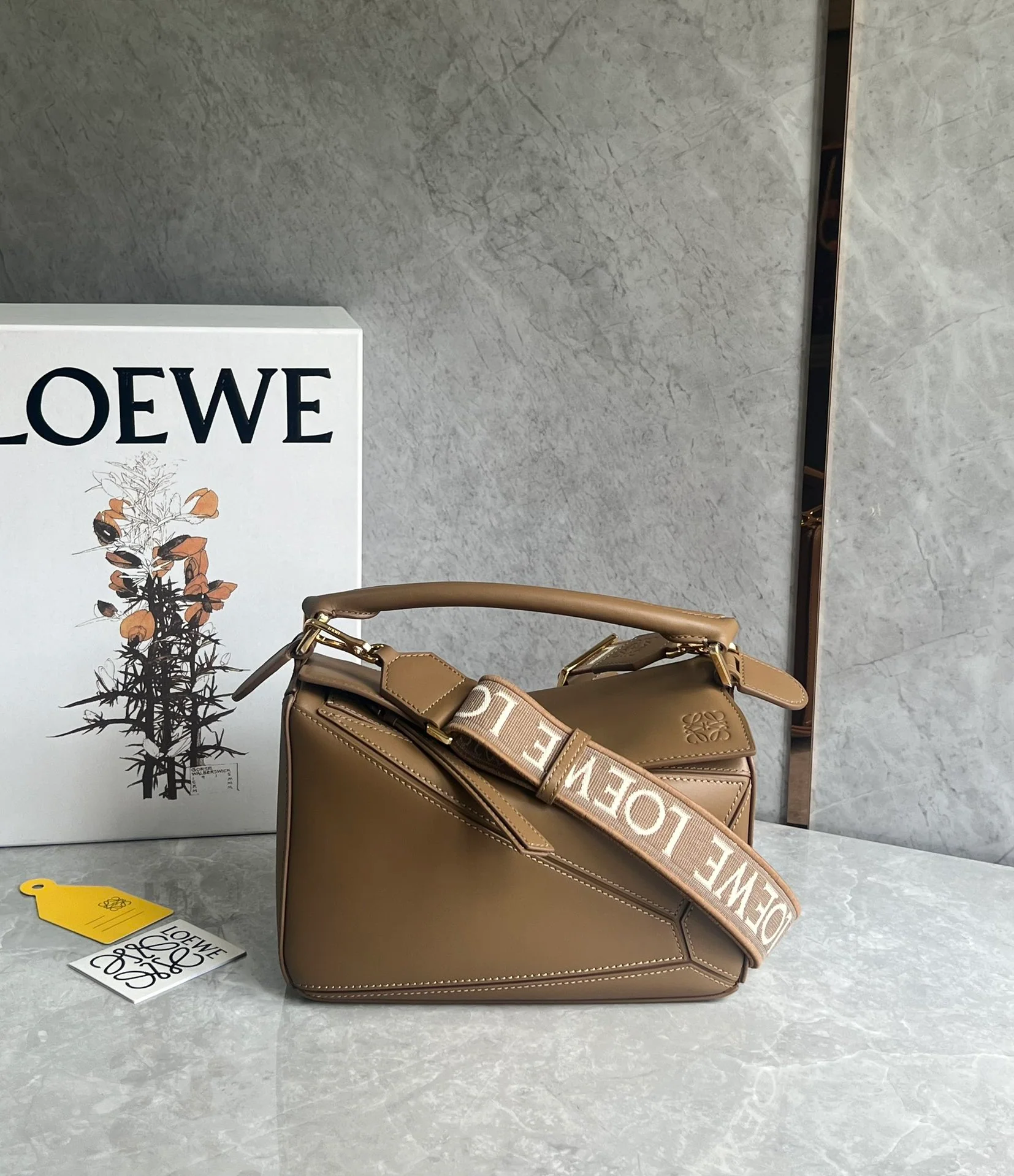 Loewe Puzzle Leather Satin Caramel Small