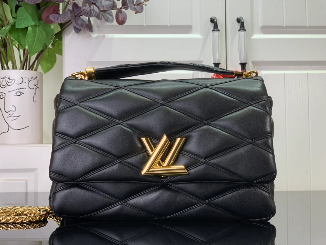 m22890LV - Стеганая сумка на цепочке - Большая, черная