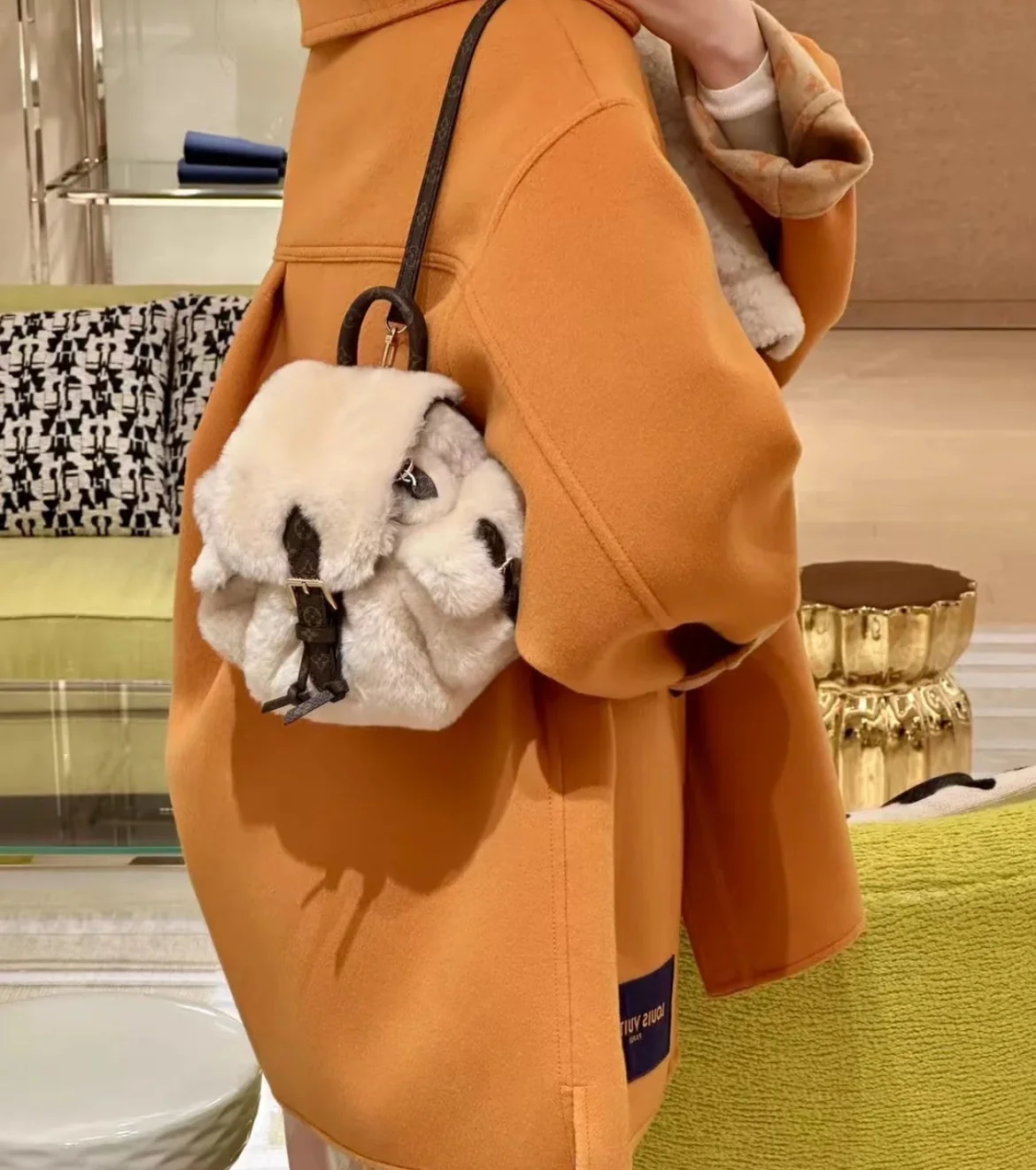 Рюкзак LV-m11919-nano-teddy из овечьей шерсти - белый