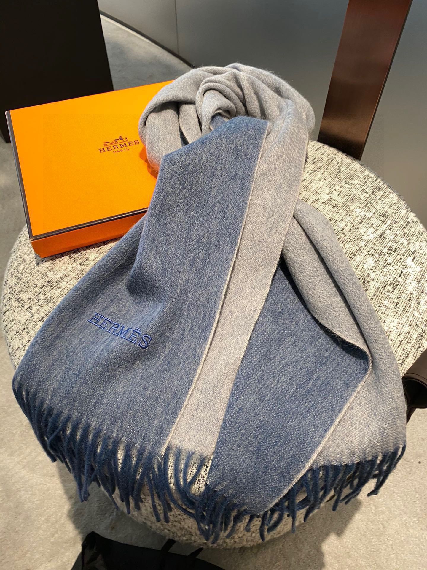 Двусторонняя кашемировая шаль/шарф Hermes - 210 см - синий