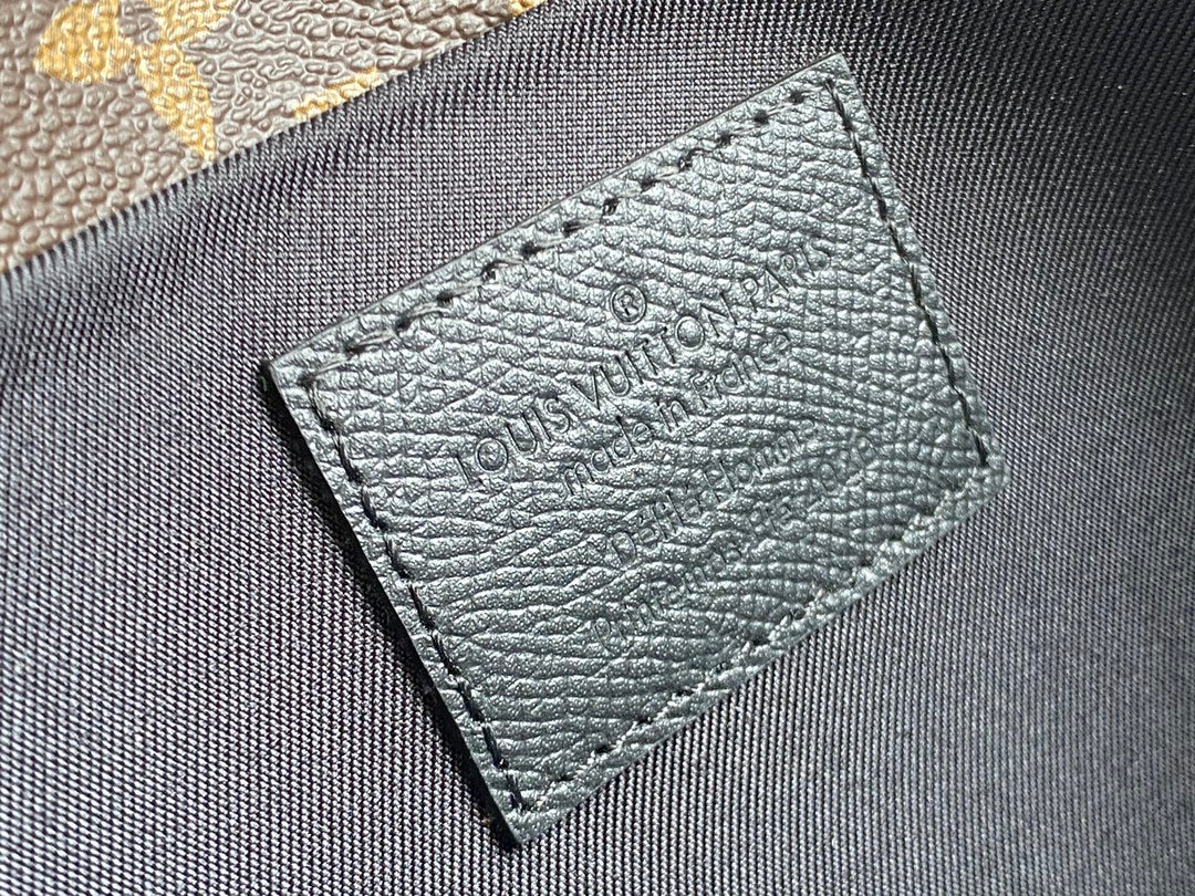 lv-m30583 черная сумка Pochette voyage Steamer