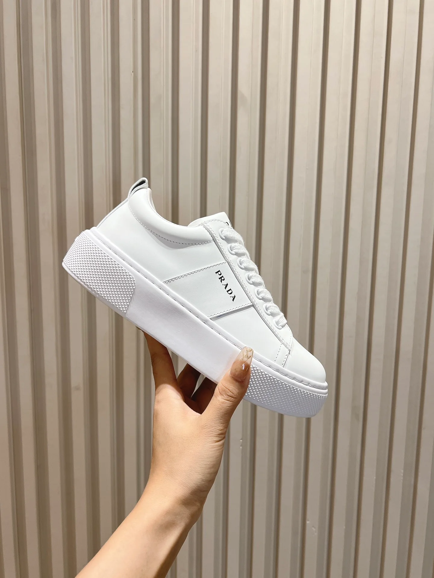 Кроссовки Prada 2024 - белые