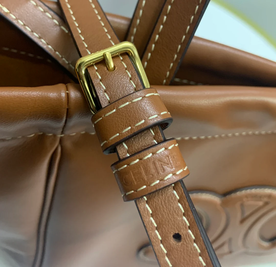 Сумка Celine Cabas Triomphe из гладкой кожи с завязками — коричневая — маленькая