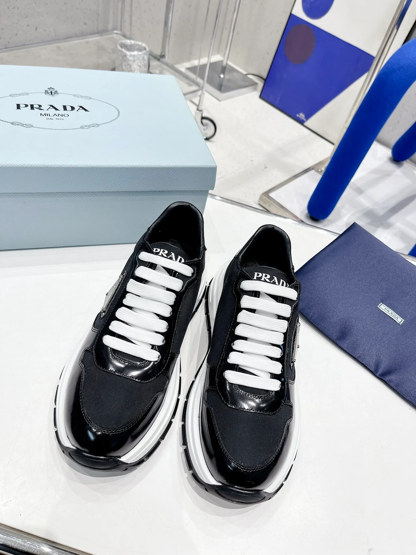 Prada - Черные повседневные кроссовки на платформе