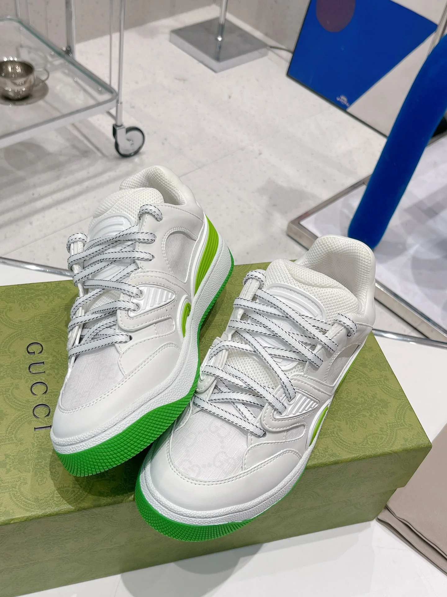 Gucci - Белые кроссовки - Кроссовки - Повседневная обувь - 16