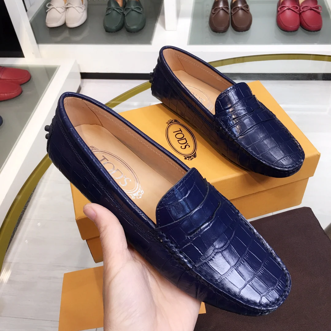 Tods - Лоферы с крокодиловым принтом - Туфли без шнурков