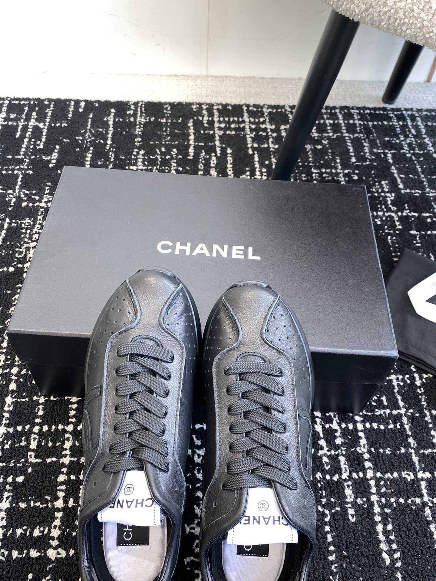 Кроссовки Chanel 2024 Retro - черные