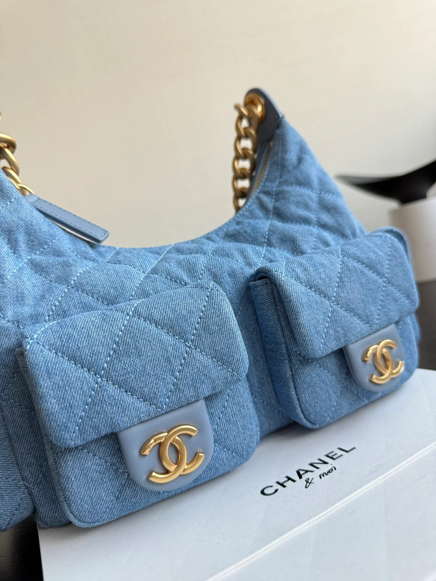 Chanel 25 Chobo Denim Small - Темно-синий