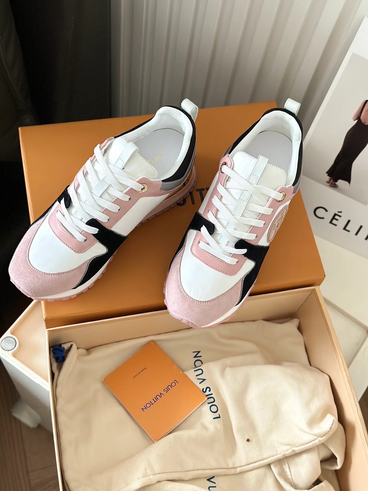 Кроссовки LV Runaway - розовые