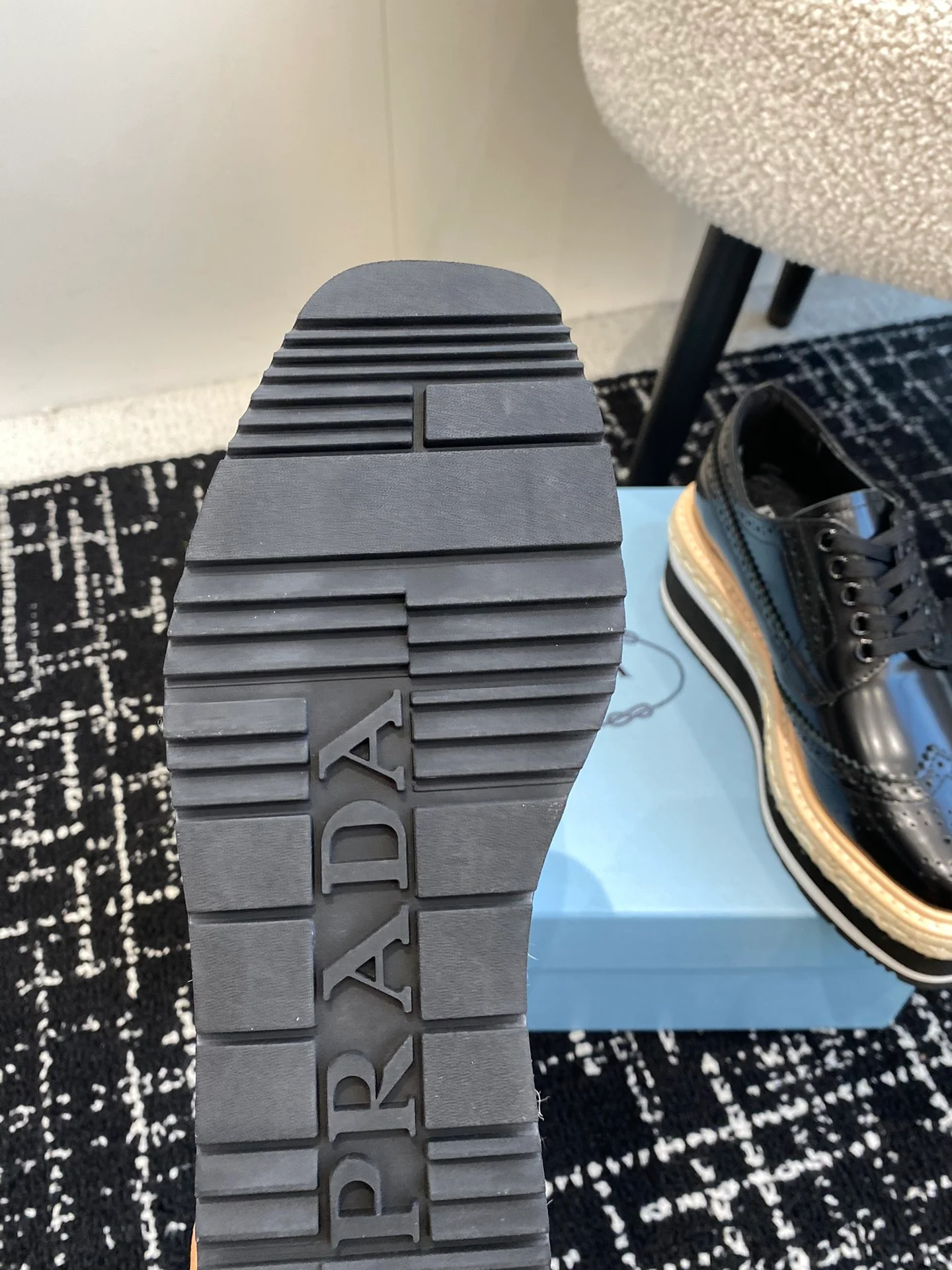 Туфли на платформе Prada 2024 - черные