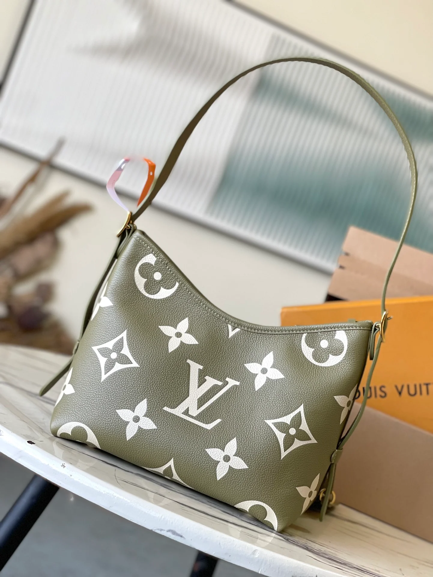 m46672-LV-Сумка-тоут-Цвет авокадо