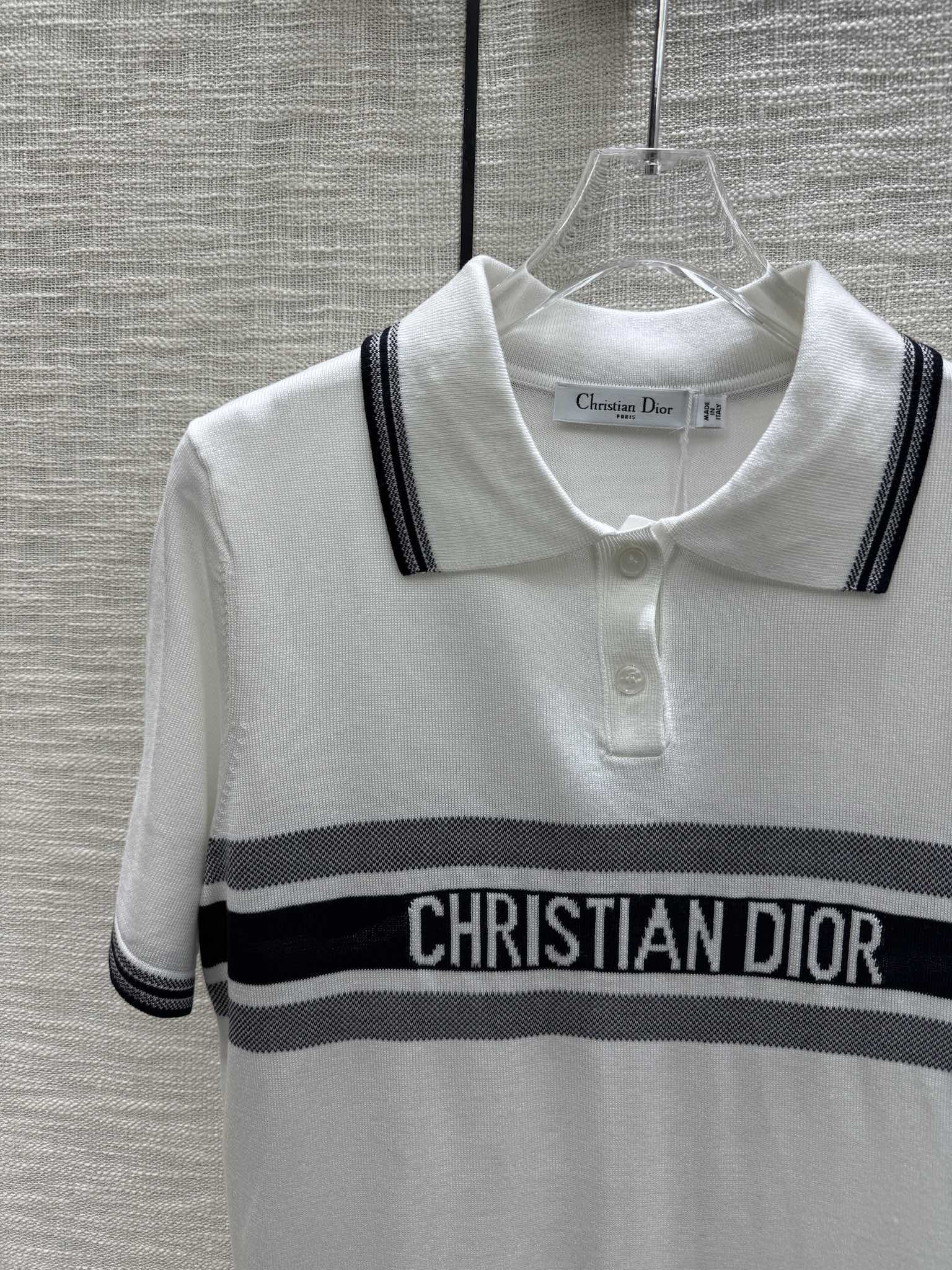 Dior 2403 Жаккардовые рукава с коротким рукавом и воротником-стойкой - Белый