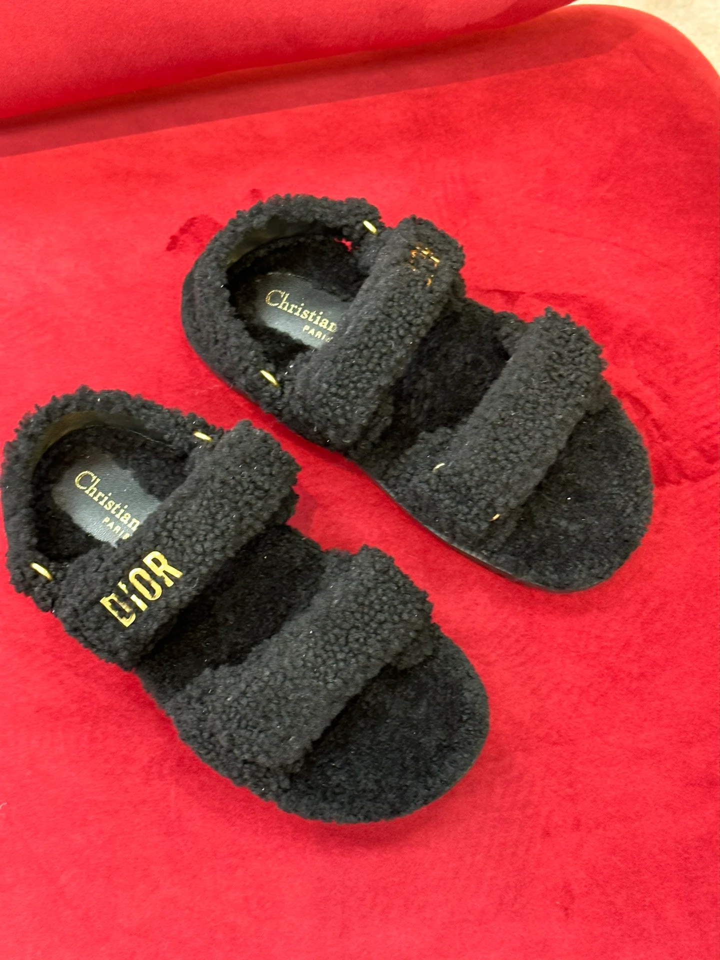 Dior - Новинка сезона осень/зима 2022 - Шерстяные сандалии