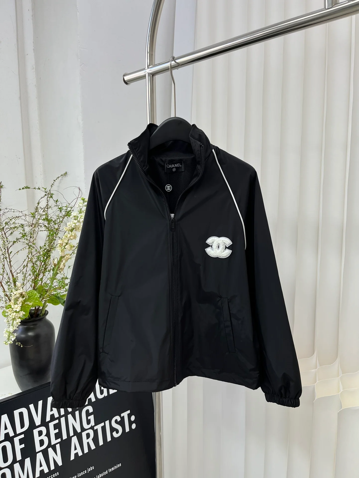 Chanel 2403 - Комплект из ветровки и шорт