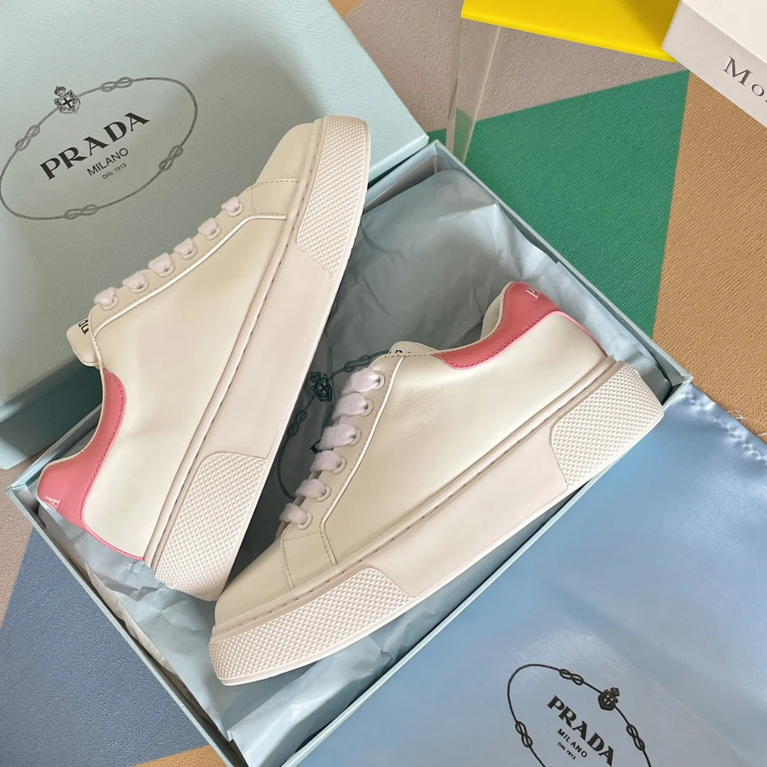 Новые поступления Prada ранней весной 2022 года - Повседневные туфли на платформе - 9