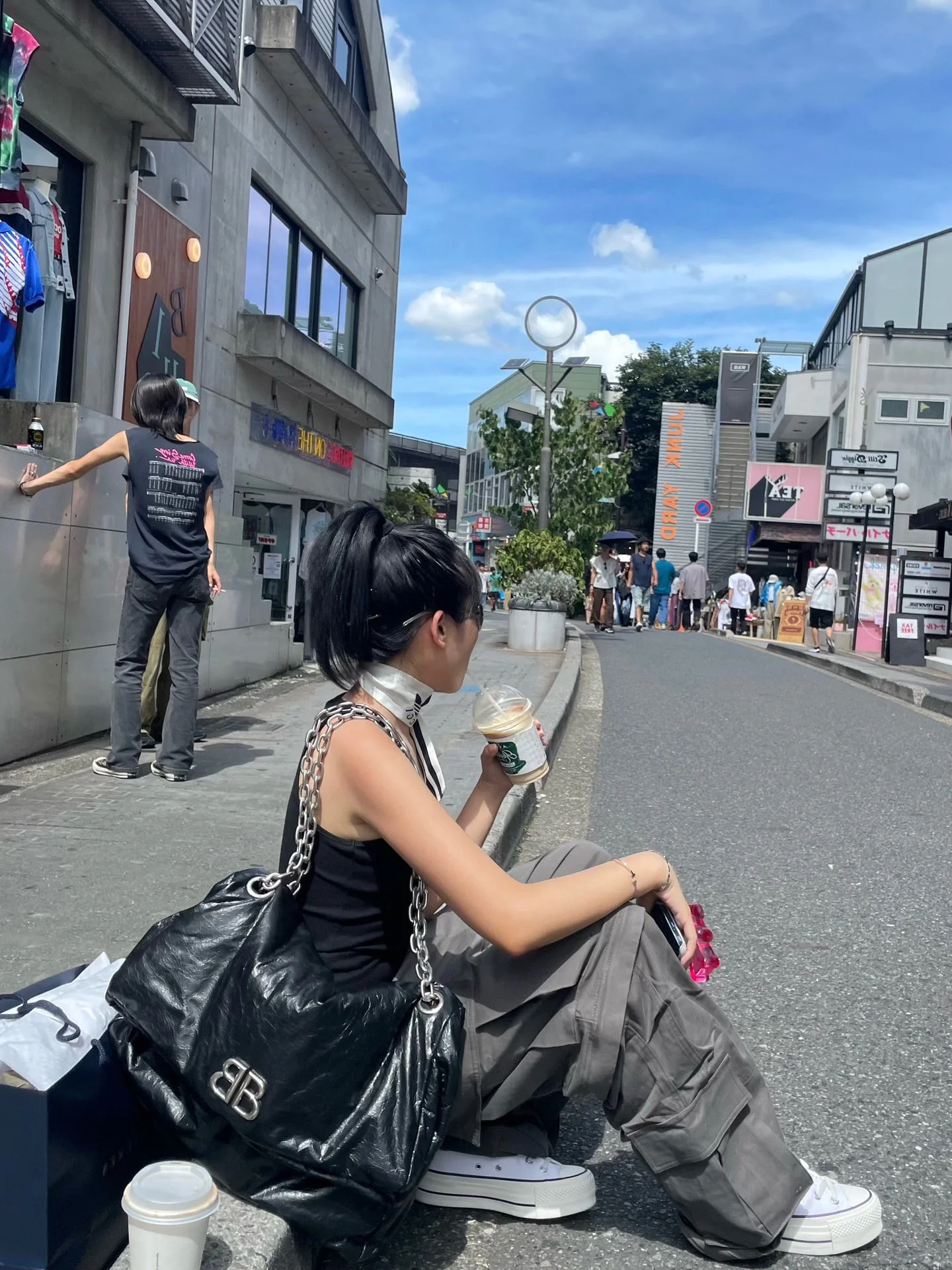 Сумка Balenciaga Monaco на цепочке - большой размер 43-5 см - черная с серебряной пряжкой