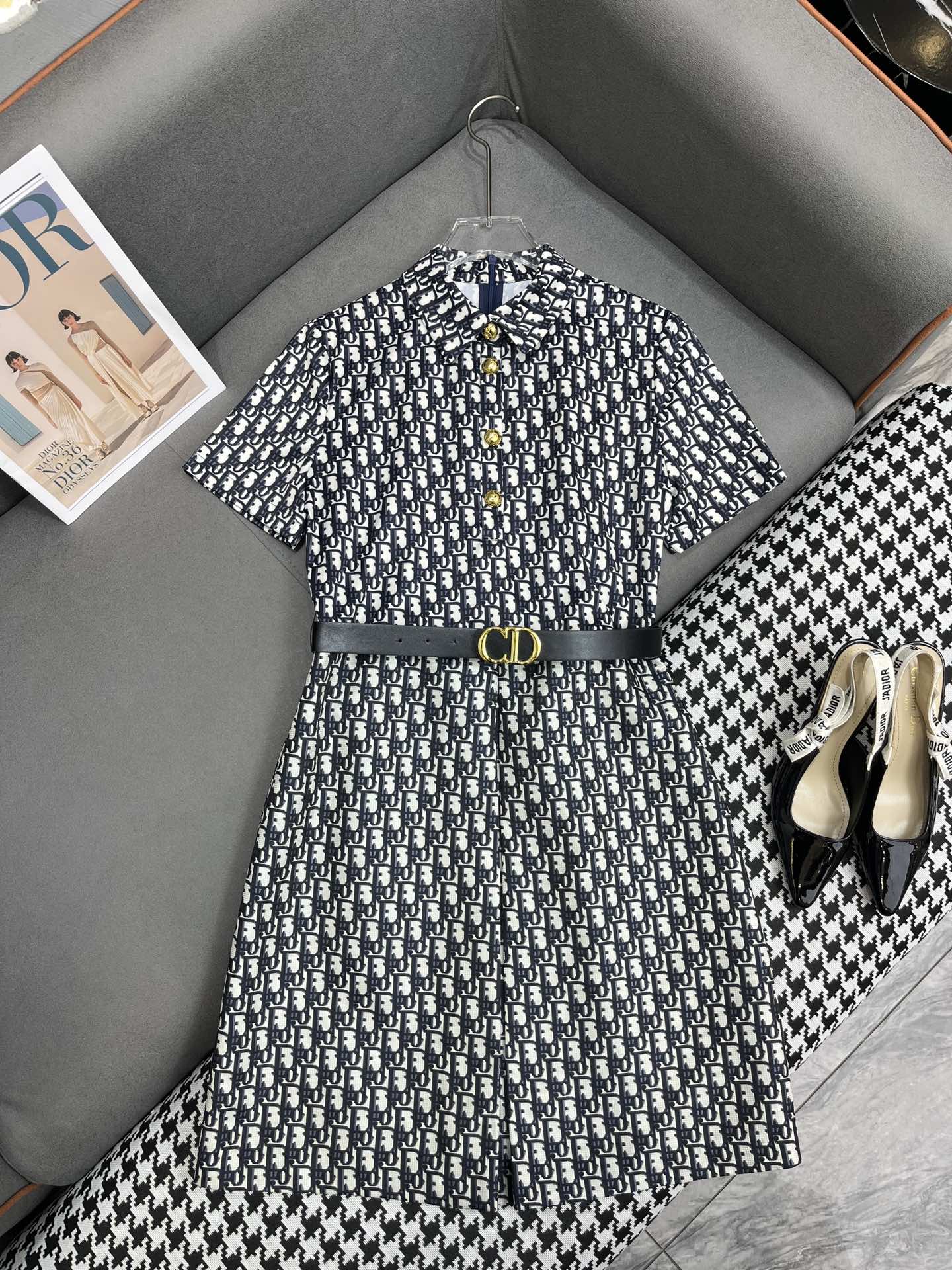 Платье Dior 2403-24ss весна/лето, новинка, с отложным воротником и монограммой, синее.