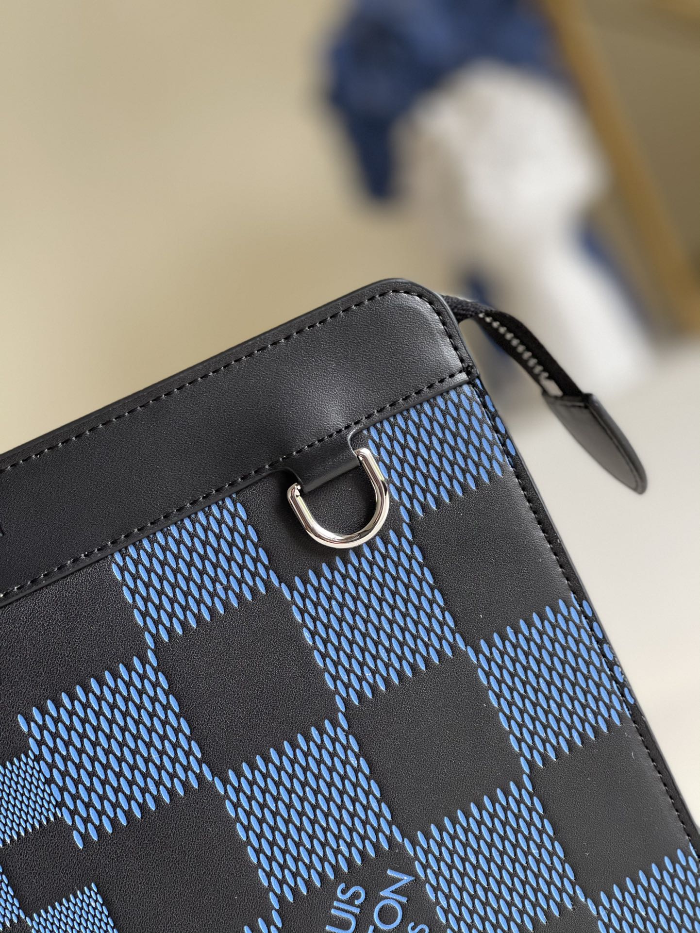 lv-n60448-стоячая-сумочка-клатч