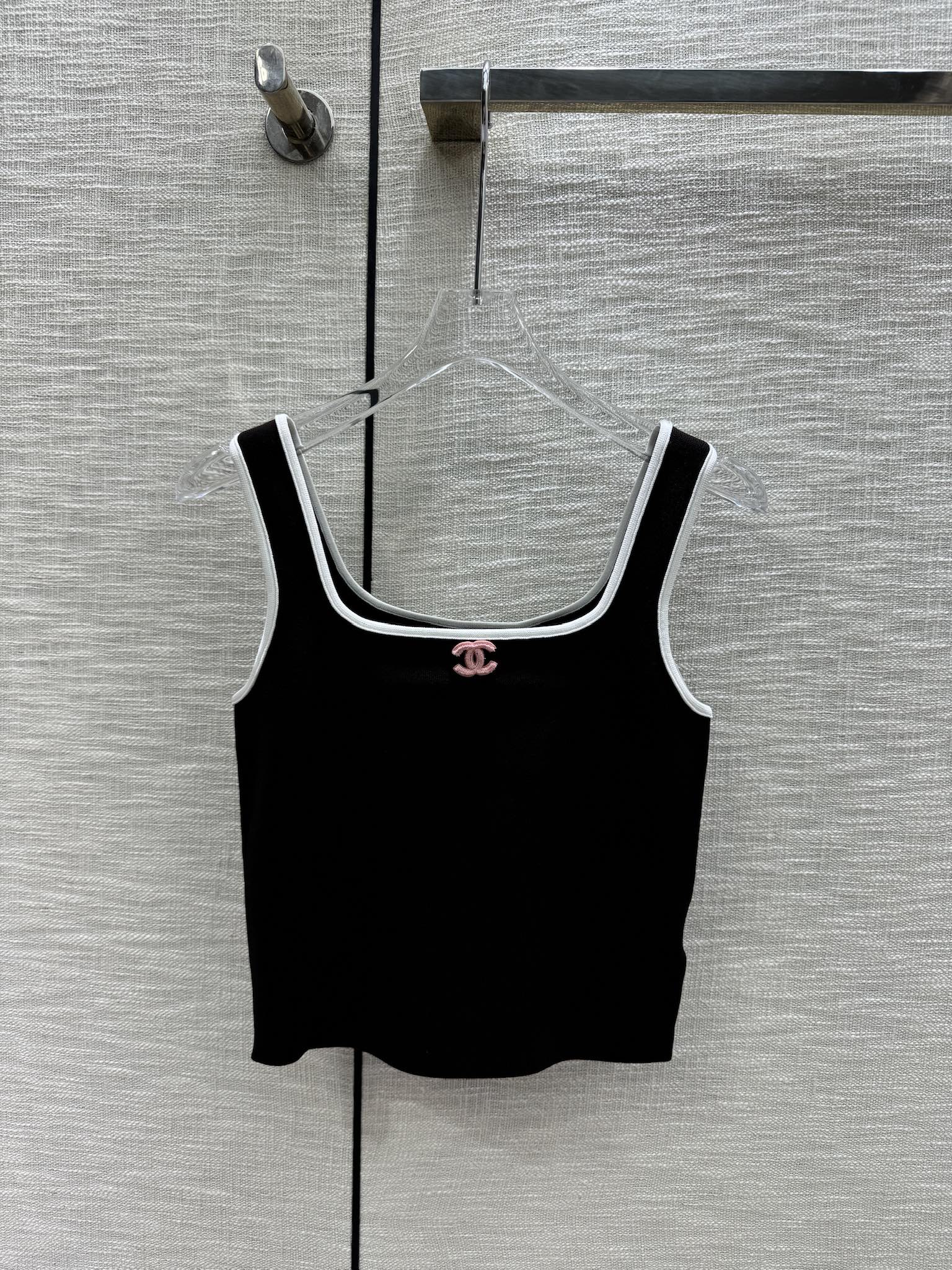 Жилет Chanel 2403 Color Block Double C Knit Vest - черный