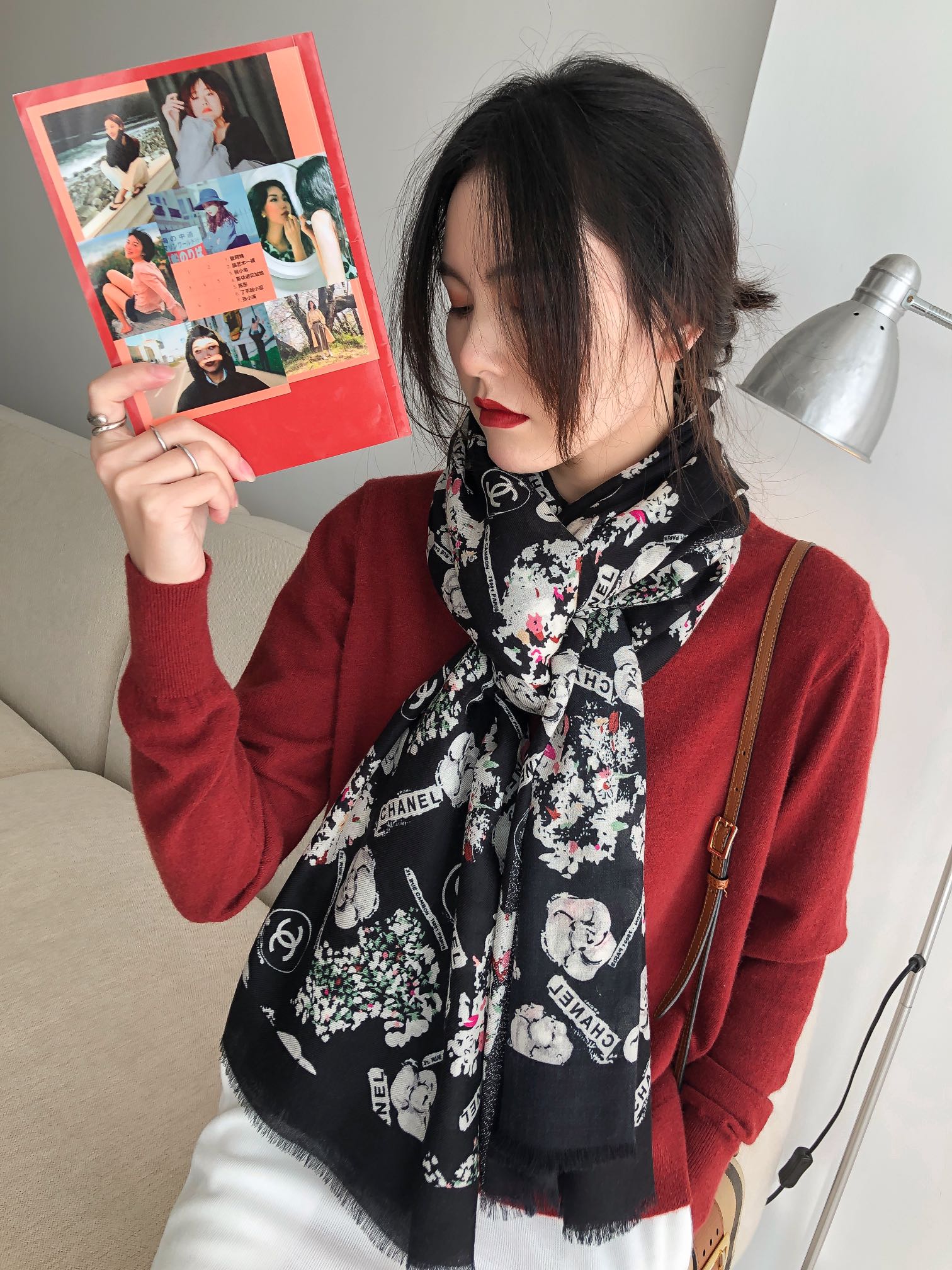 Chanel - Длинный шарф с геометрическим принтом из серебряной нити - 110 см - 200 см - 100% - Кашемир премиум-класса