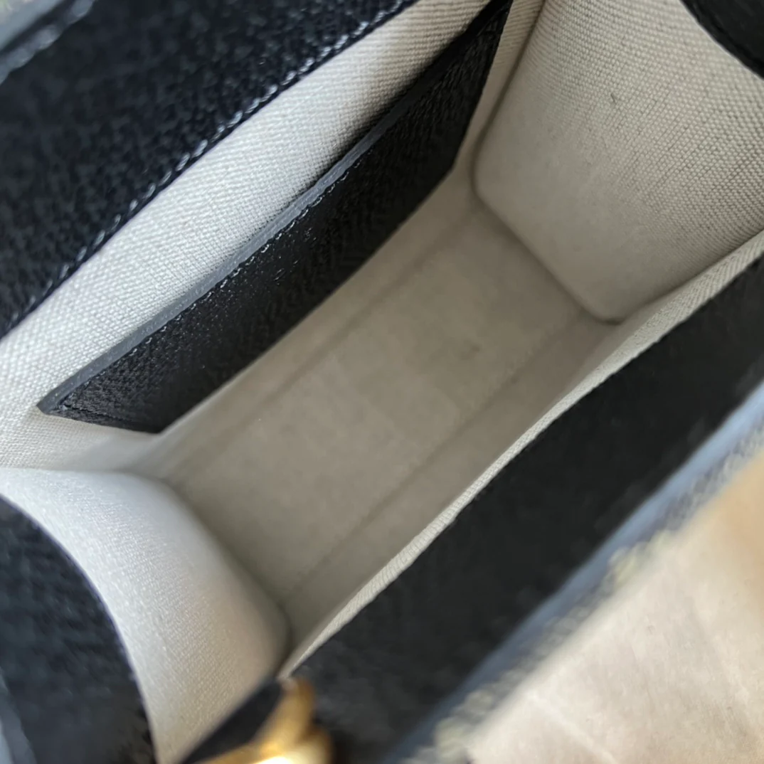 Маленькая черная джинсовая сумка Gucci