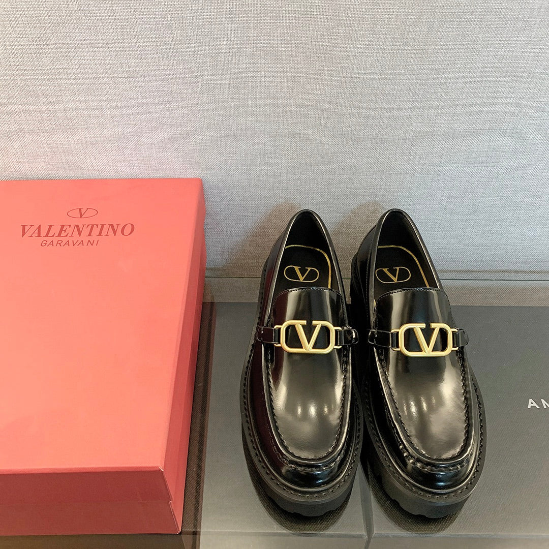 Лоферы на платформе Valentino