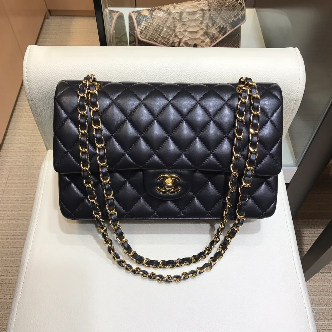 Сумка Chanel Classic Quilted Series CF с золотой цепочкой - 25 см - 1