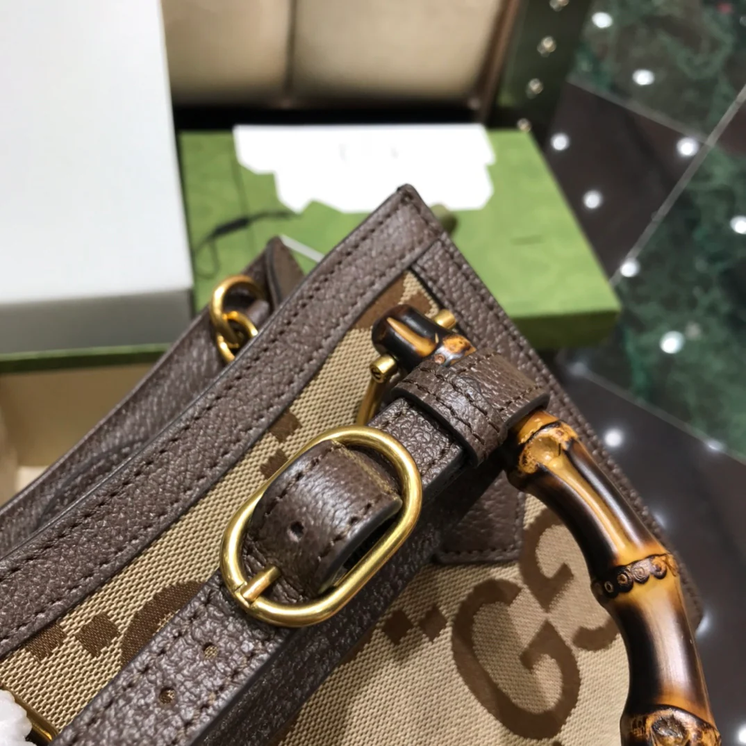 Оригинальная кожаная бамбуковая сумка Gucci