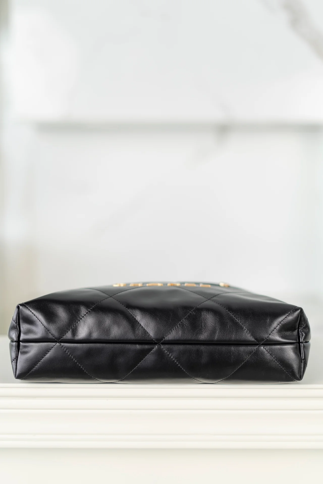 Мусорный мешок Chanel 22bag с двумя карманами, маленький, черный.